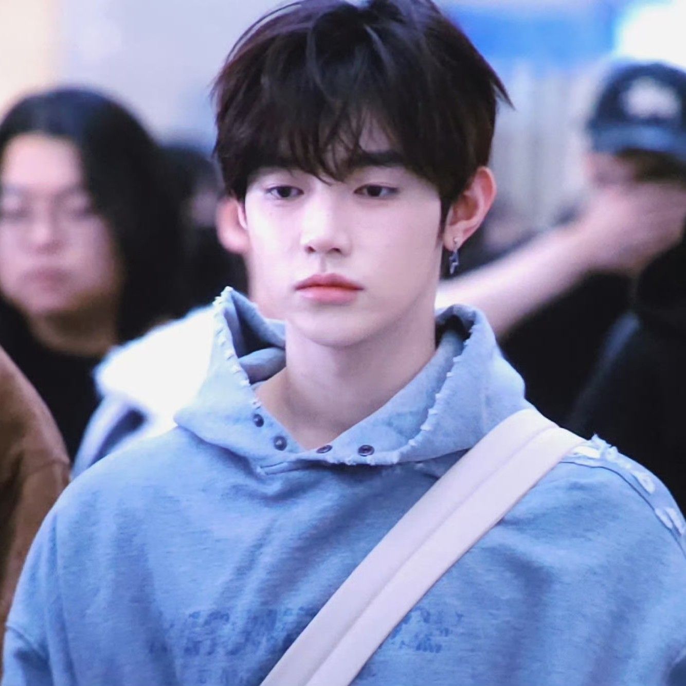 Behind-the-scenes cut of Zhang Hao (ZEROBASEONE)