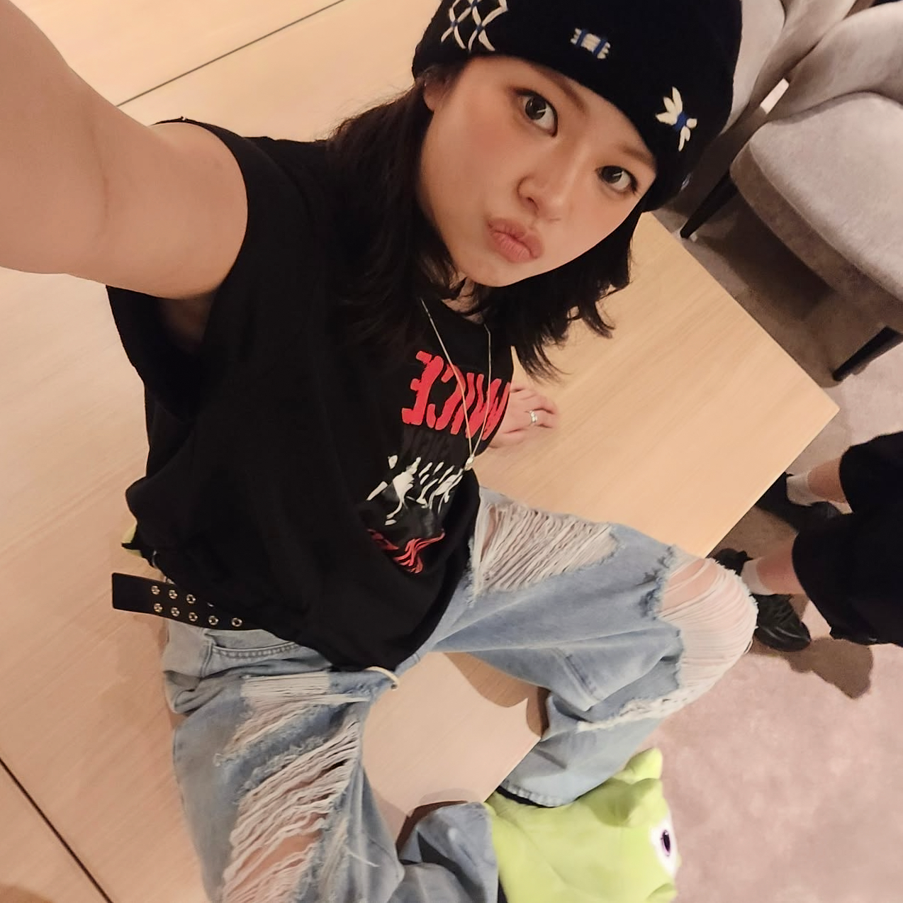 Latest photo of Jeongyeon (TWICE)