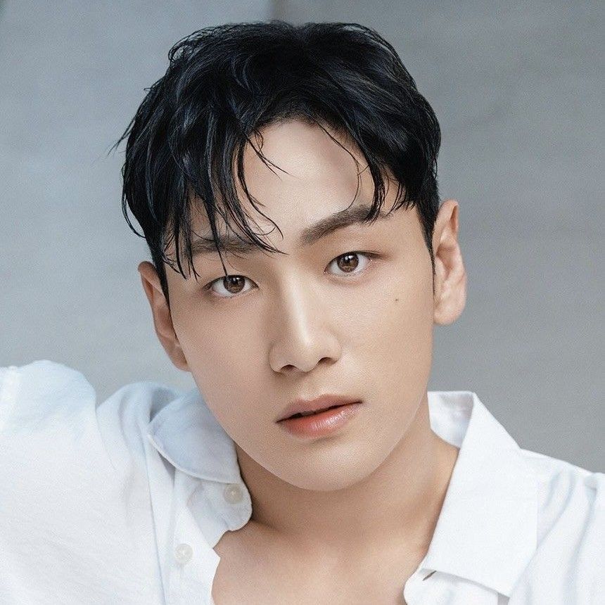 Latest photo of Baekho
