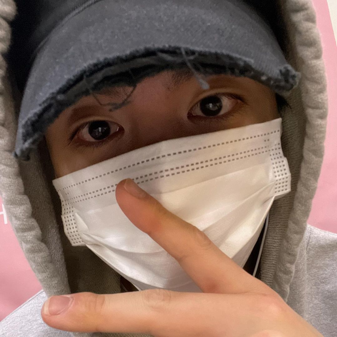 Latest photo of JU-NE (iKON)
