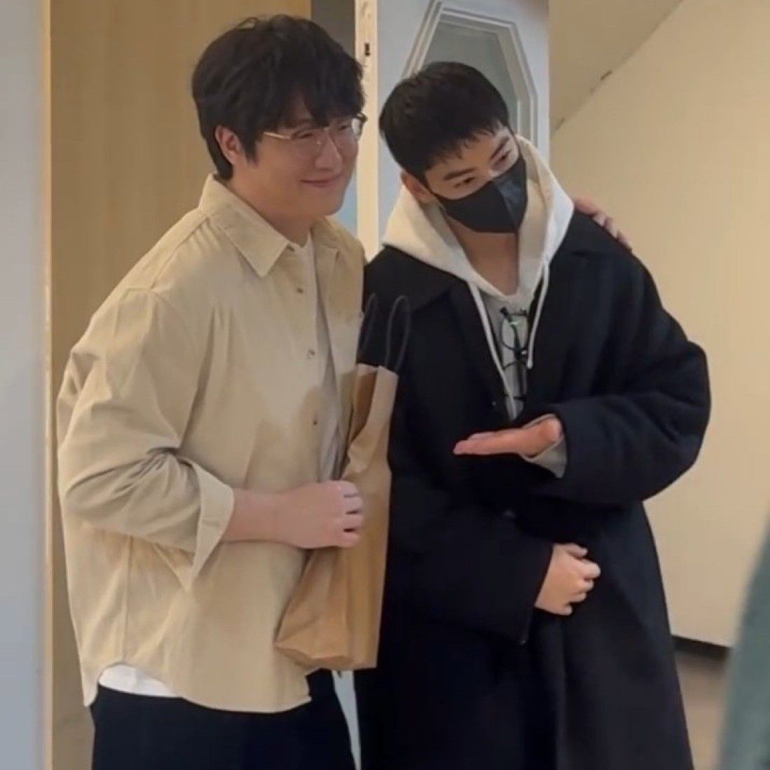 A moment captured by Eunwoo (ASTRO)'s fan