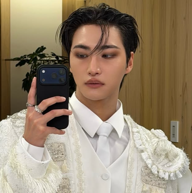 星和 (ATEEZ)的最新照片