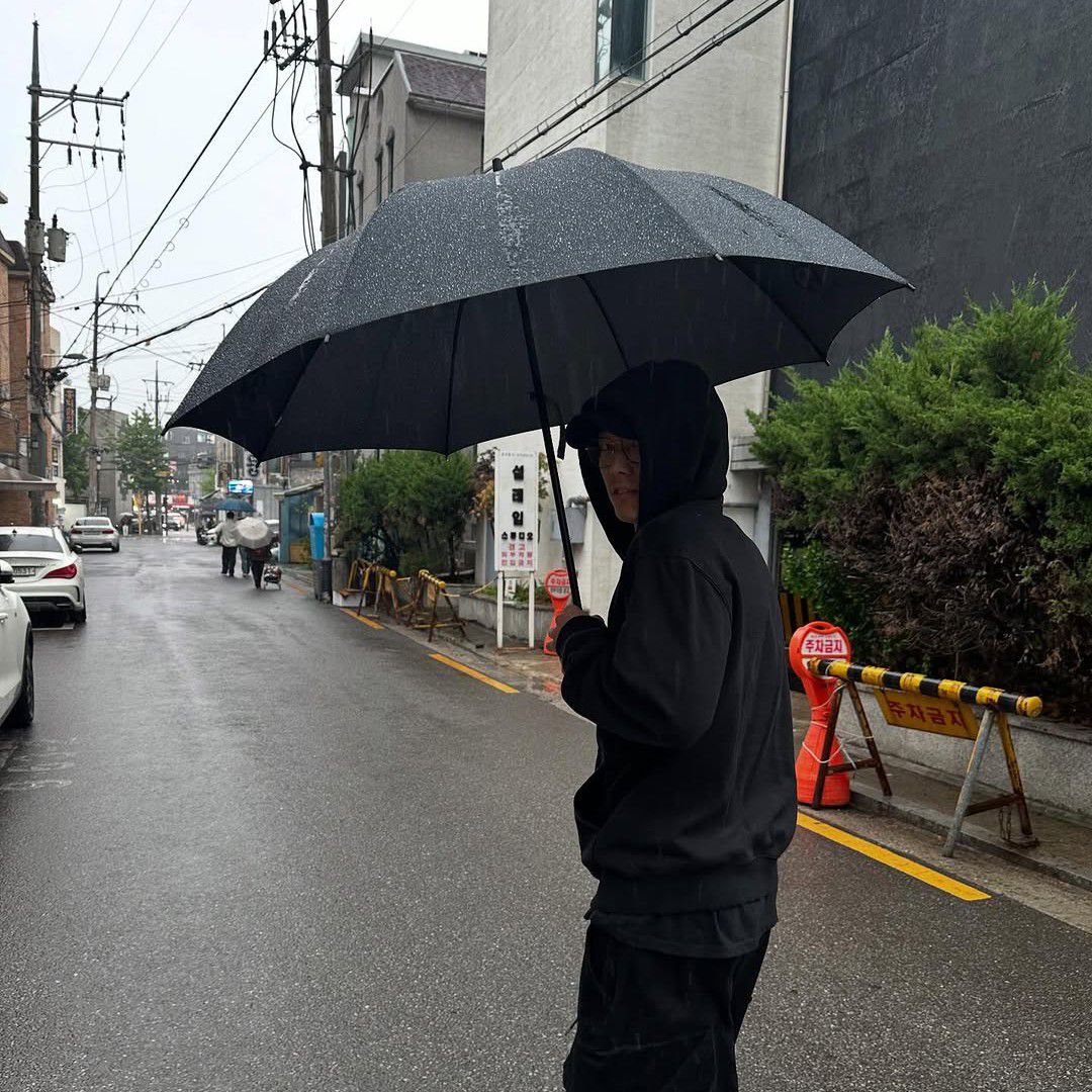 Behind-the-scenes cut of BOBBY (iKON)