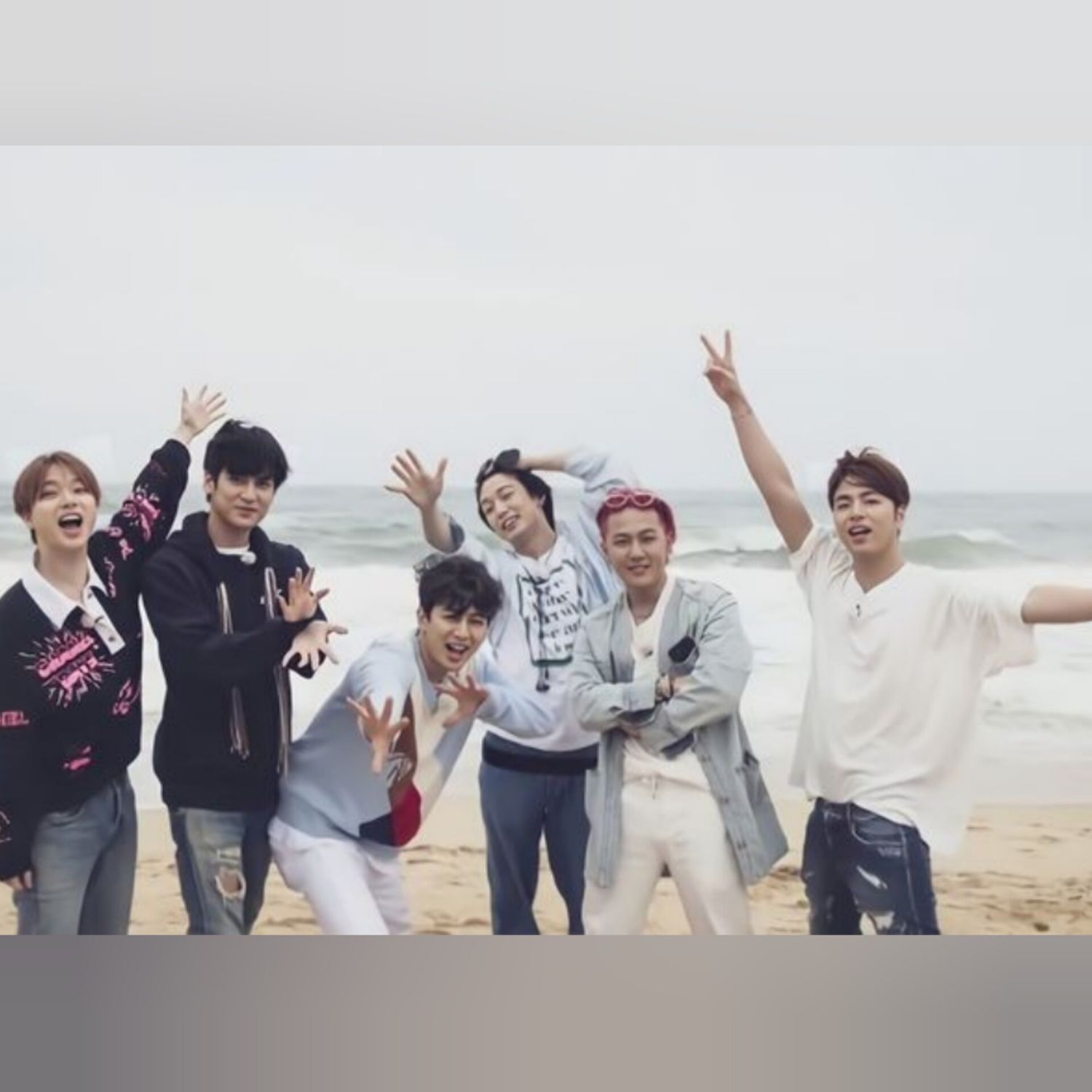 Behind-the-scenes cut of iKON