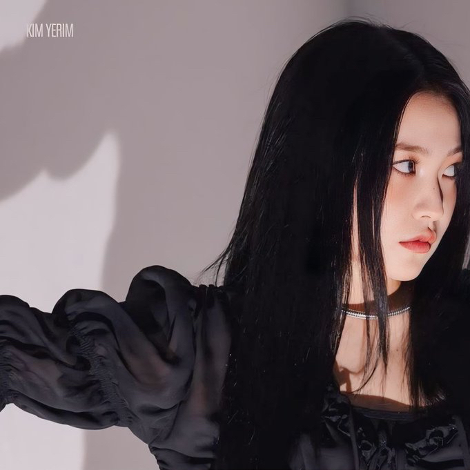 Recent activity shot of Yeri (Red Velvet)