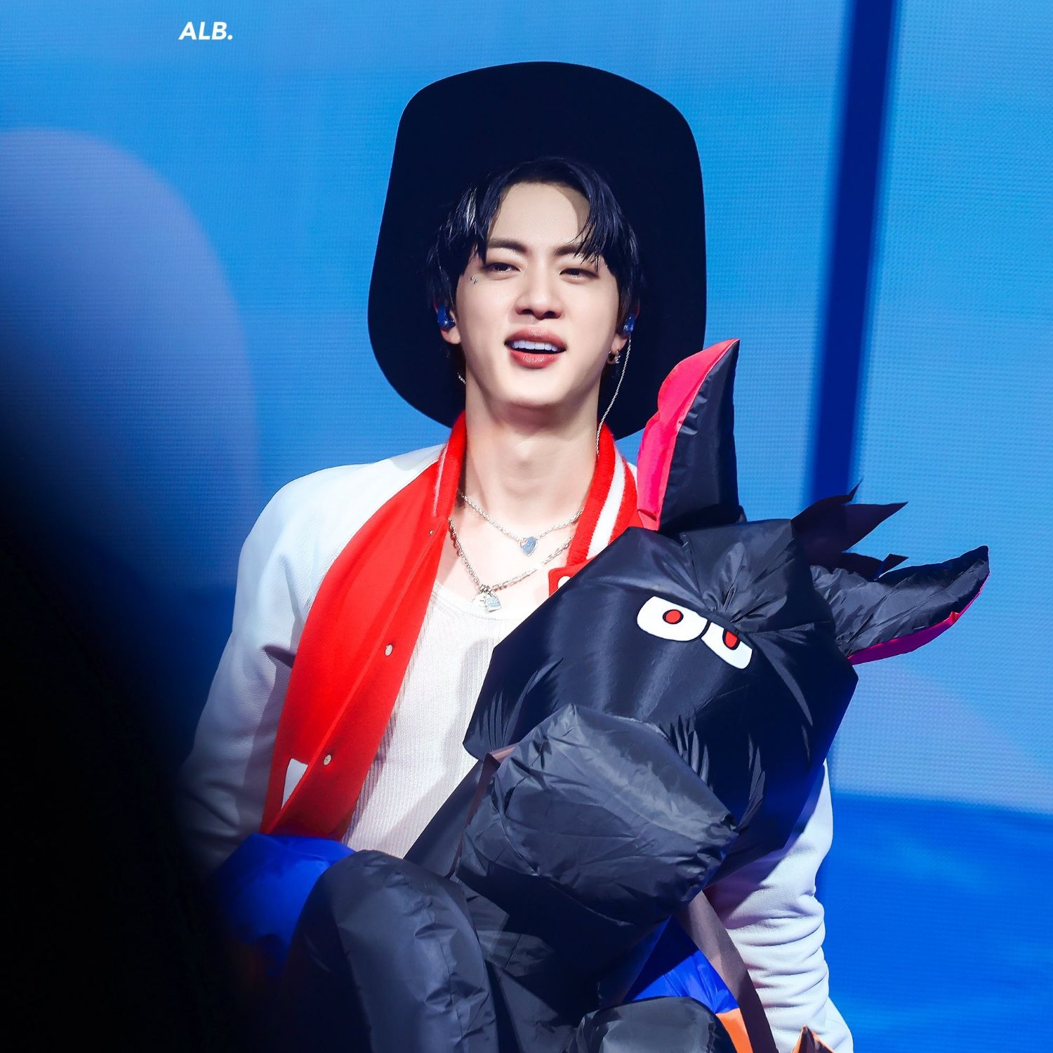 Foto terbaru Jin (BTS)