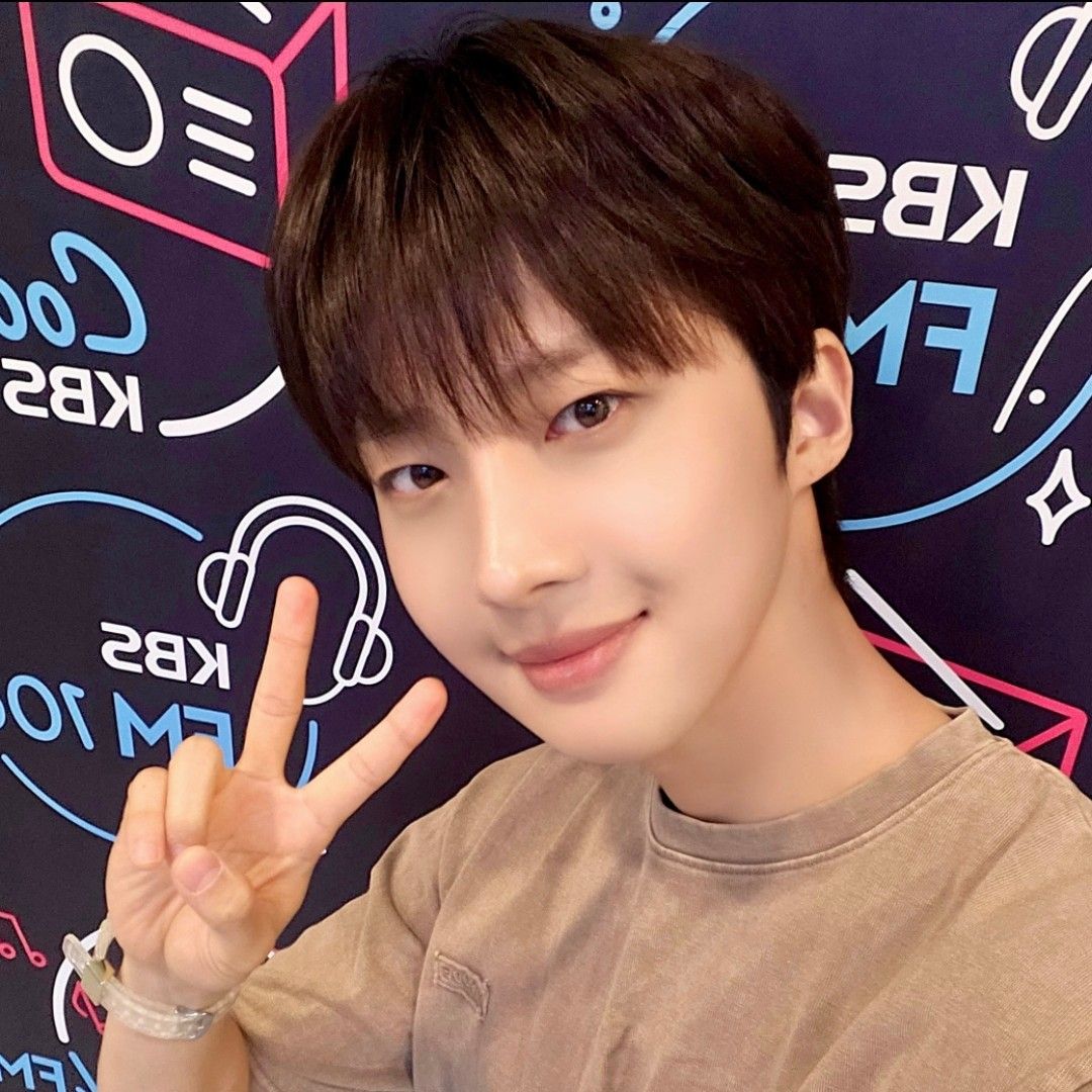 Hui (PENTAGON)的最新活动照片