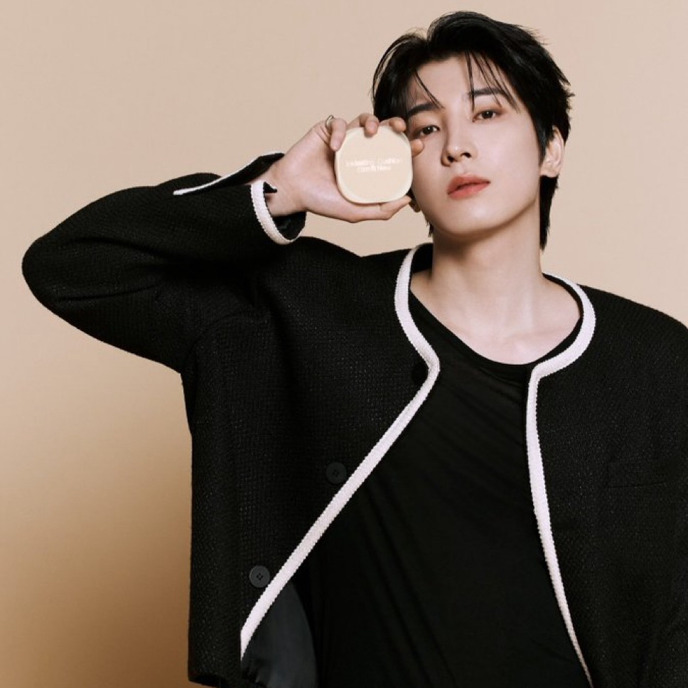 Latest photo of Wonwoo (SEVENTEEN)