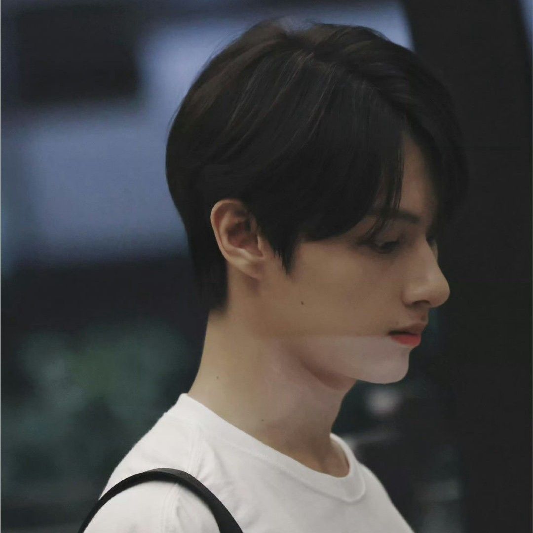 Latest photo of Jun (SEVENTEEN)