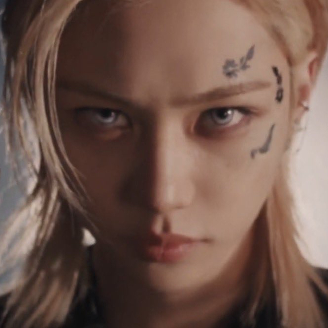 Behind-the-scenes cut of Felix (Stray Kids)