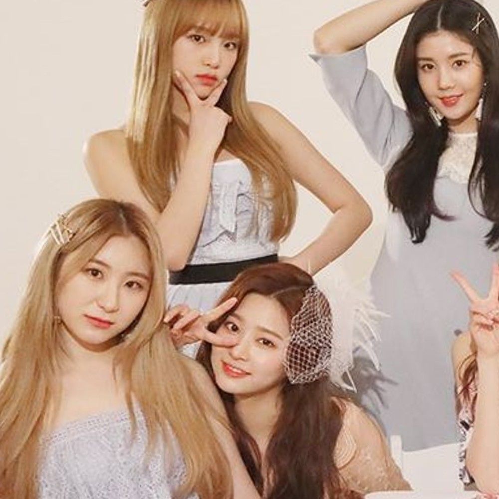 Momen yang diabadikan oleh penggemar IZ*ONE