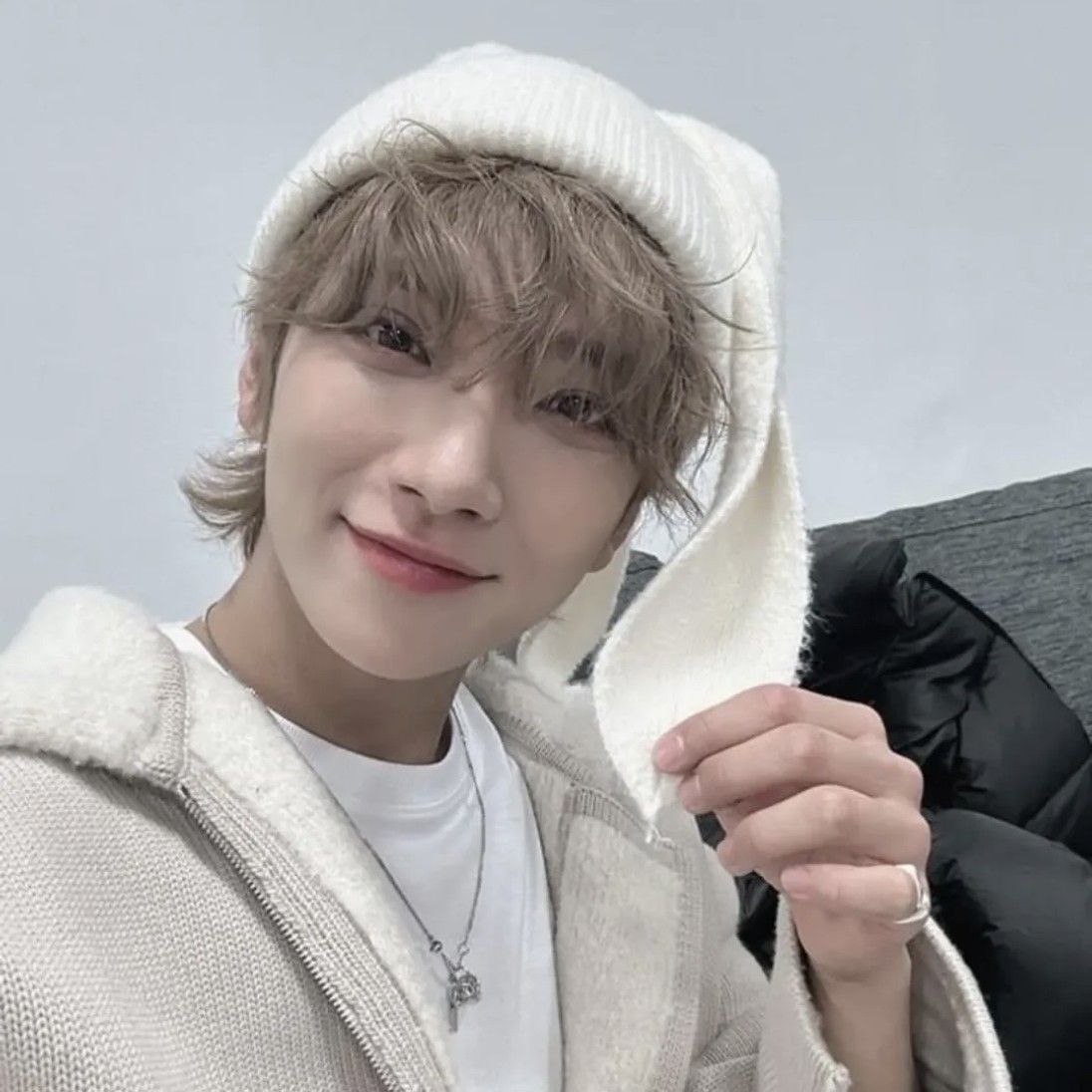 Behind-the-scenes cut of Joshua (SEVENTEEN)