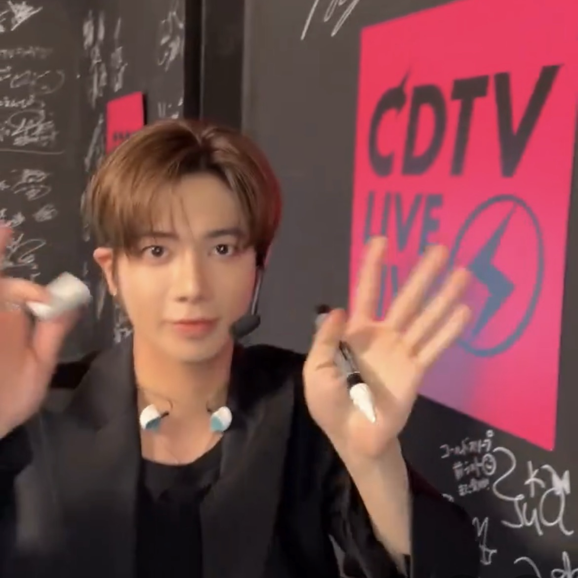 テヒョン (TOMORROW X TOGETHER)の最近の活動写真