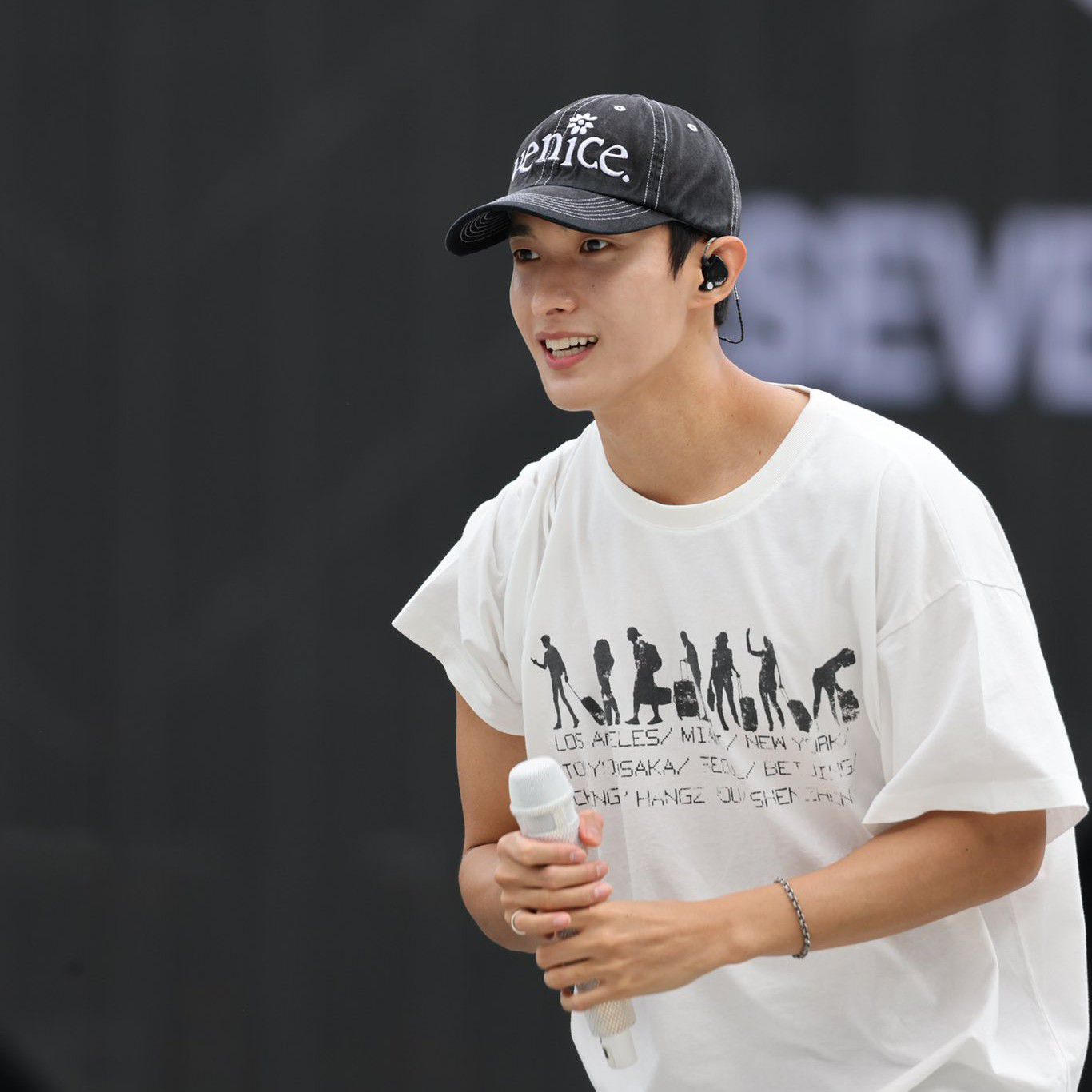 A moment captured by DK (SEVENTEEN)'s fan