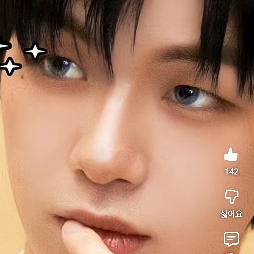 강다니엘의 비하인드 컷