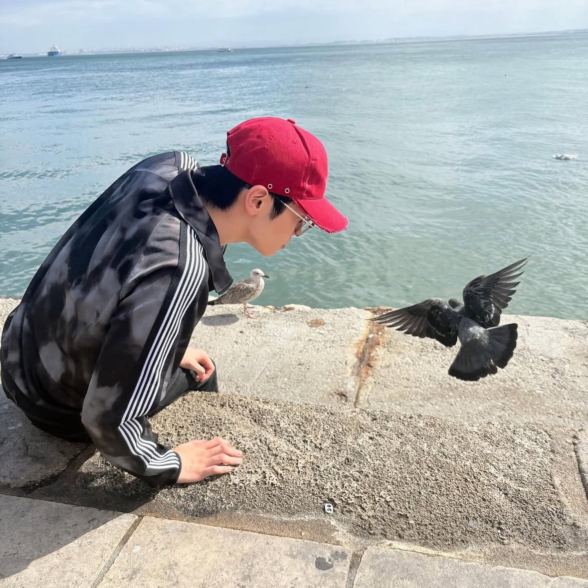 A moment captured by Kim Taerae (ZEROBASEONE)'s fan