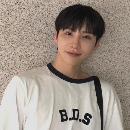 Latest photo of Jeon Woong (AB6IX)