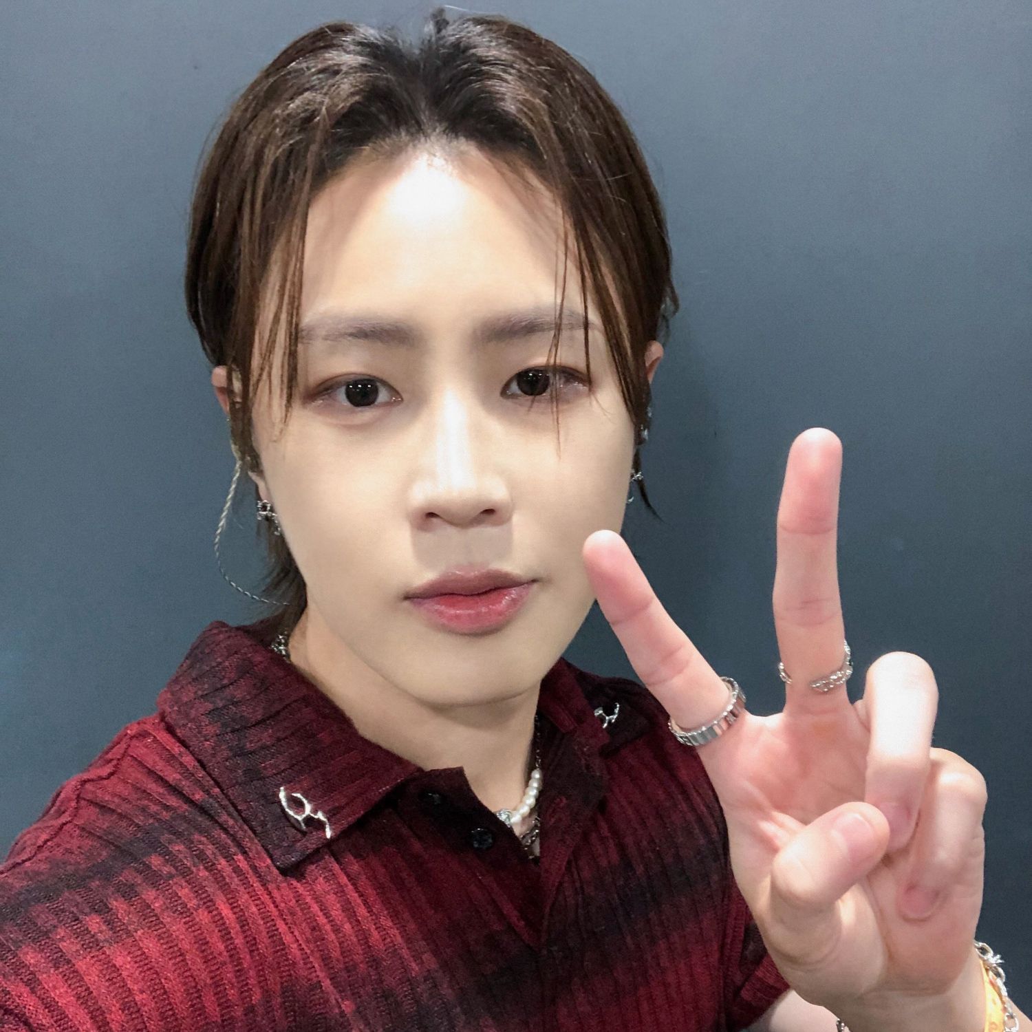 Behind-the-scenes cut of Ha Sungwoon