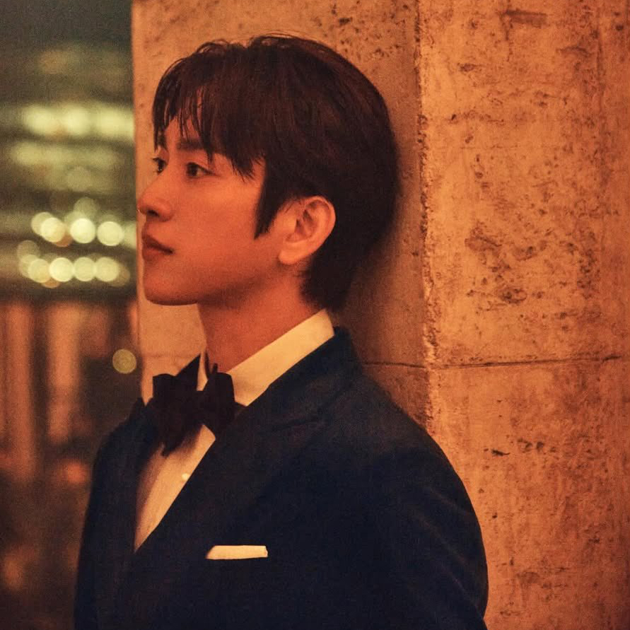 Recent activity shot of Jinyoung (GOT7)