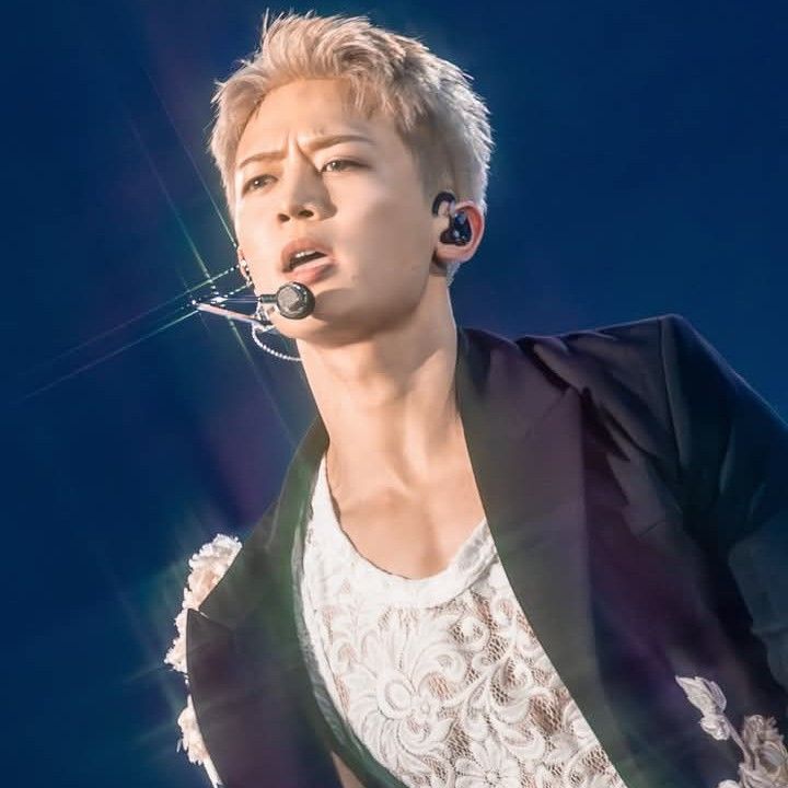 Latest photo of Minho (SHINee)