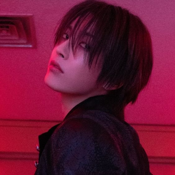 Recent activity shot of Hongjoong (ATEEZ)