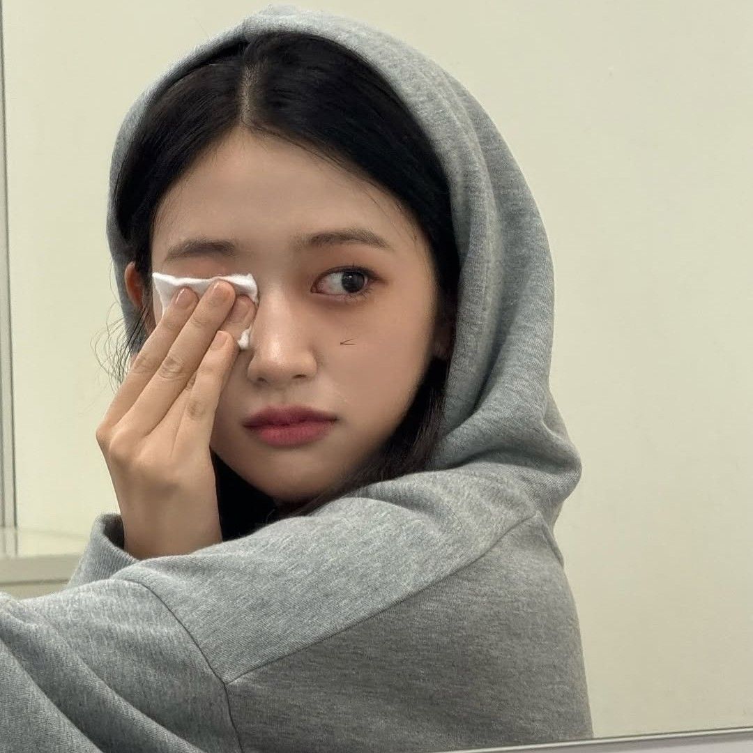 Latest photo of An Yujin (IVE)