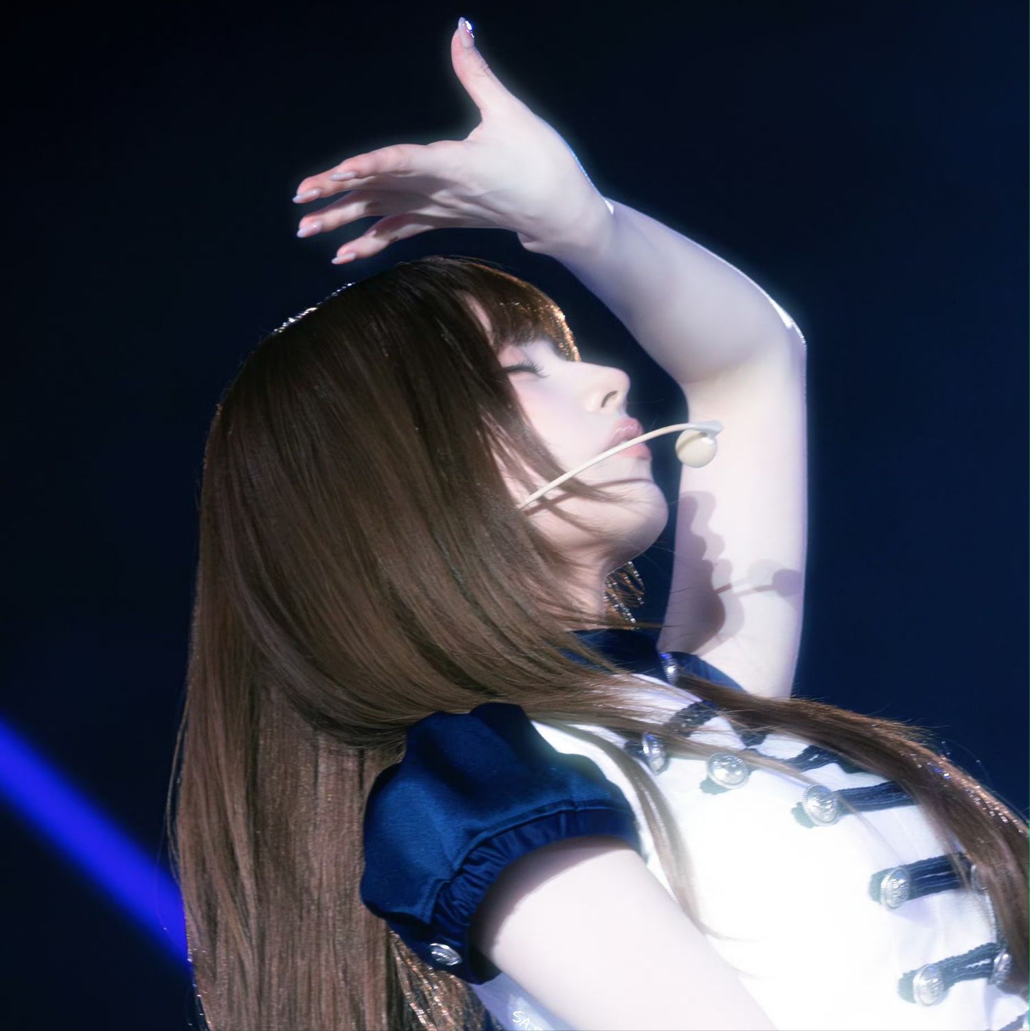 Sana (TWICE)的幕後花絮