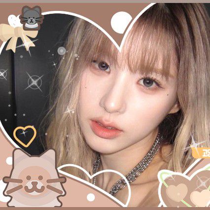 Behind-the-scenes cut of HeeJin (ARTMS)