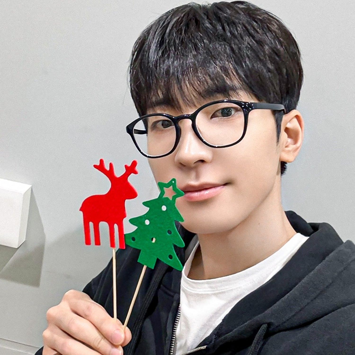 A moment captured by Wonwoo (SEVENTEEN)'s fan