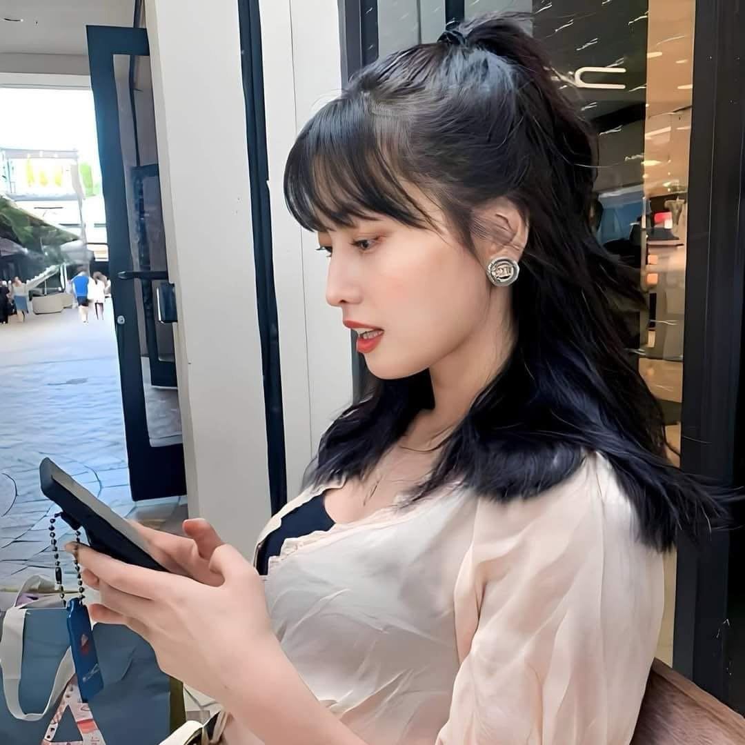 モモ (TWICE)の舞台裏ショット