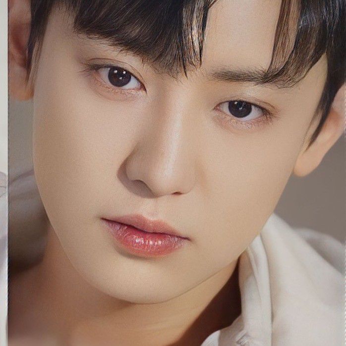 A moment captured by Chanyeol (EXO)'s fan