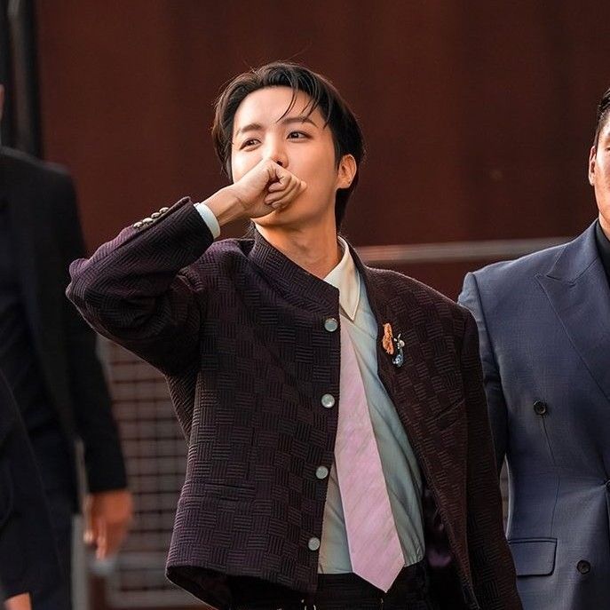 Behind-the-scenes cut of j-hope (BTS)