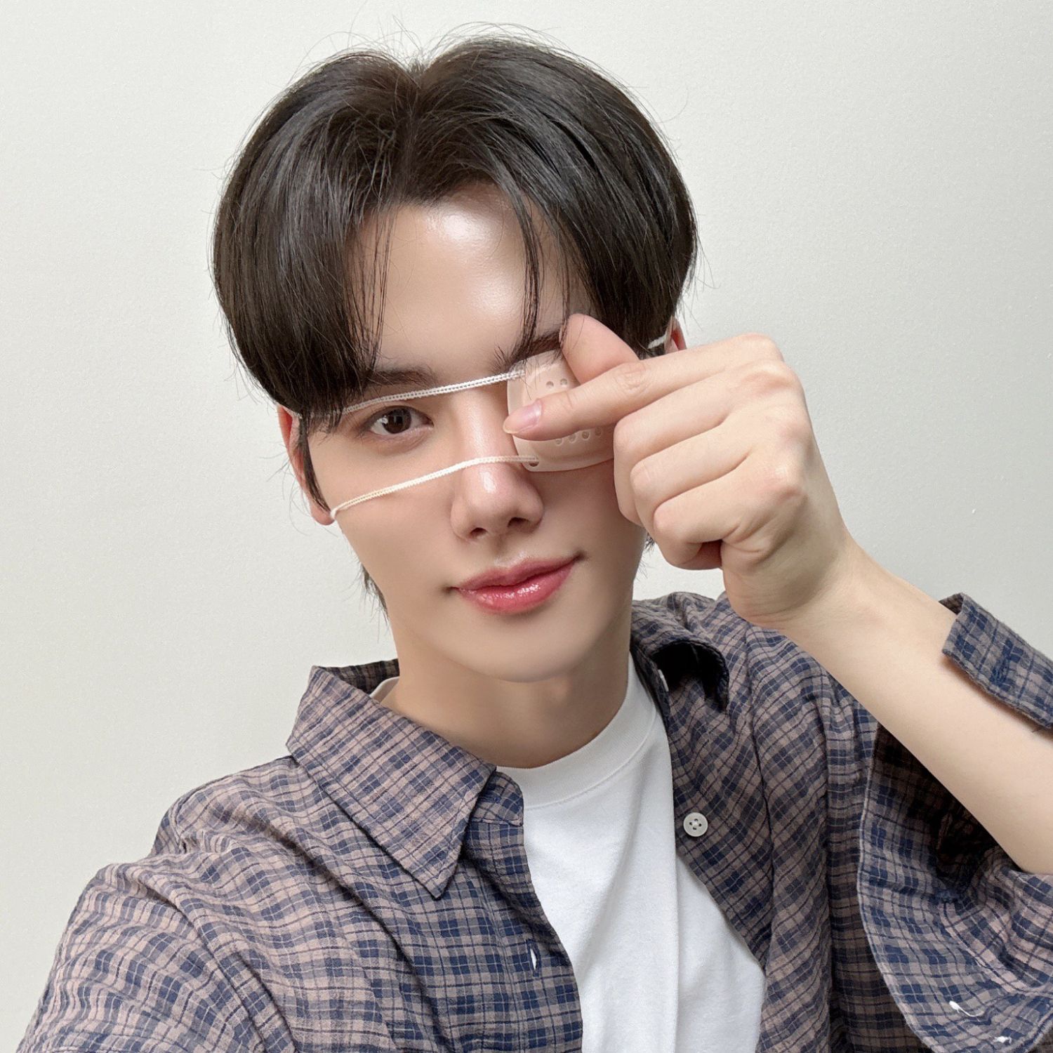 Latest photo of Minhee (CRAVITY)