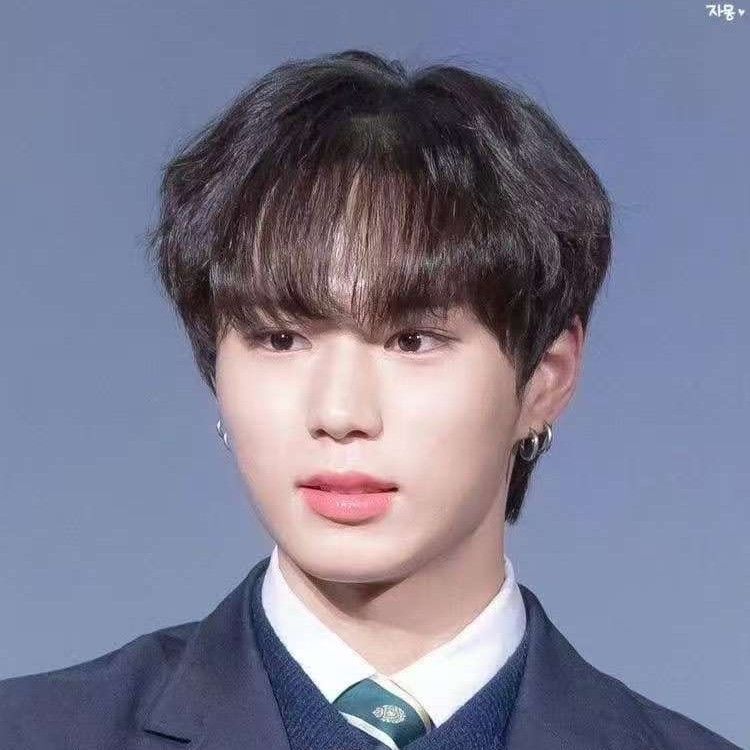 Behind-the-scenes cut of Kim Junseo (ALPHA DRIVE ONE)