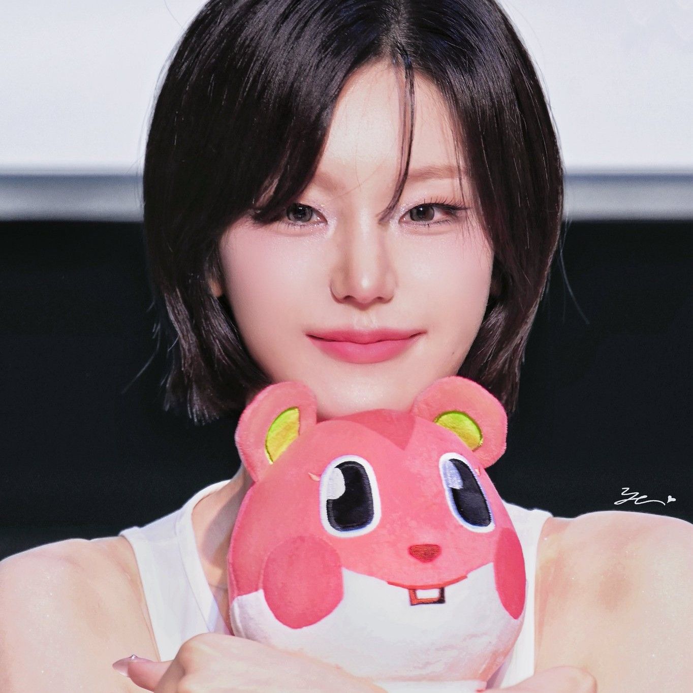 Latest photo of Yeji (ITZY)