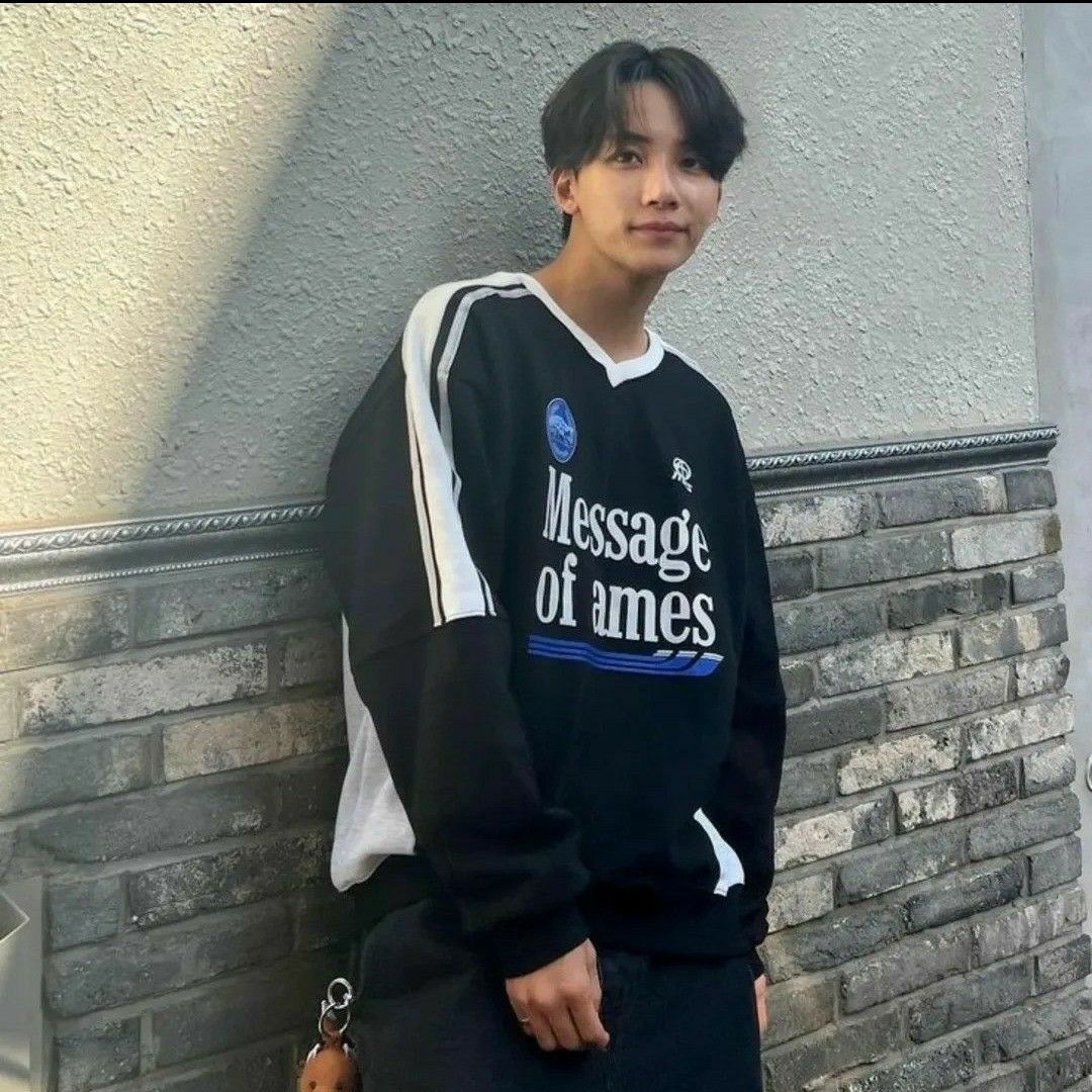 Latest photo of Jeonghan (SEVENTEEN)