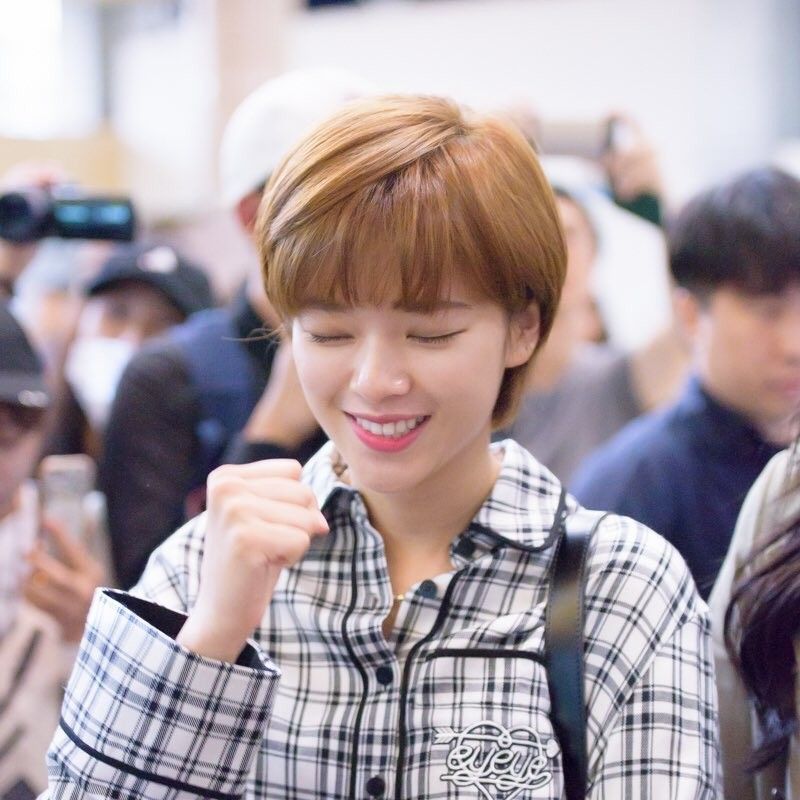 Recent activity shot of Jeongyeon (TWICE)