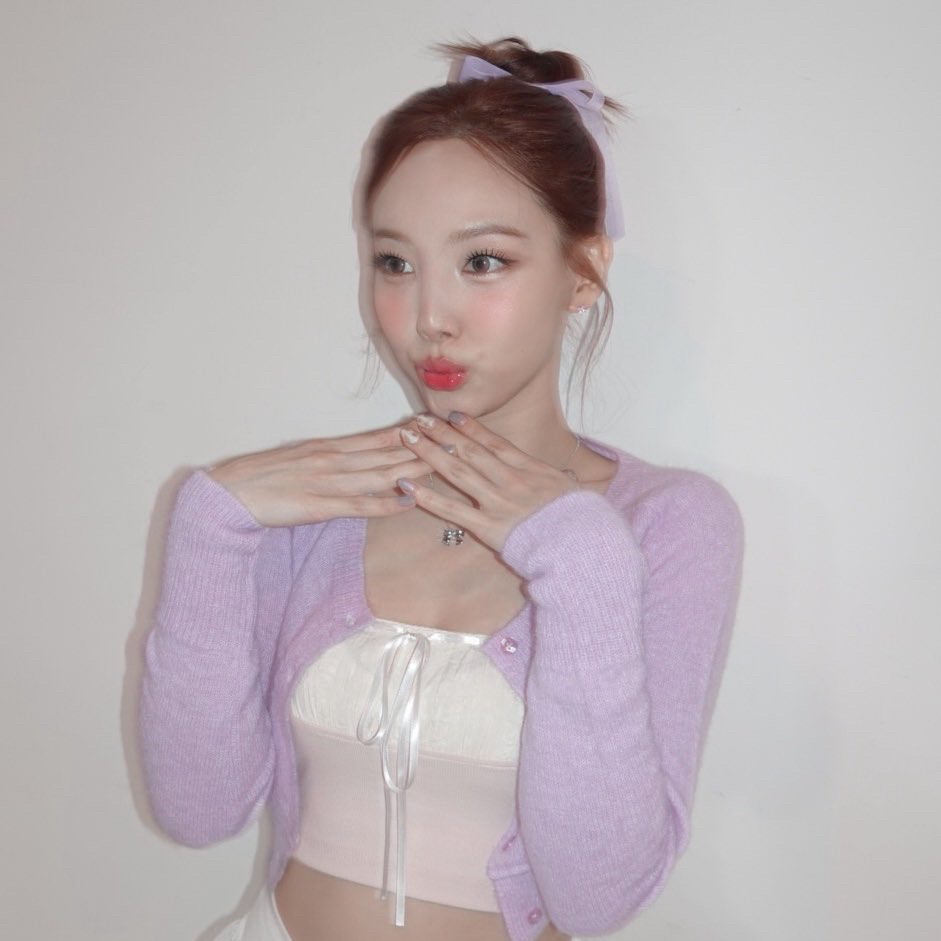 A moment captured by Nayeon (TWICE)'s fan