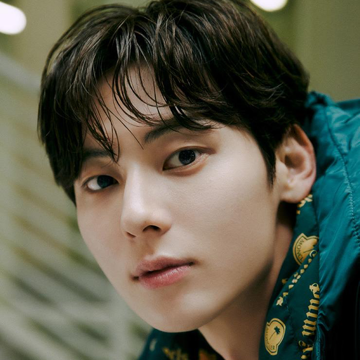 Behind-the-scenes cut of Hwang Minhyun