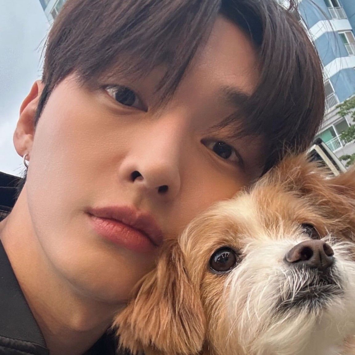 Recent activity shot of Yoon Jisung