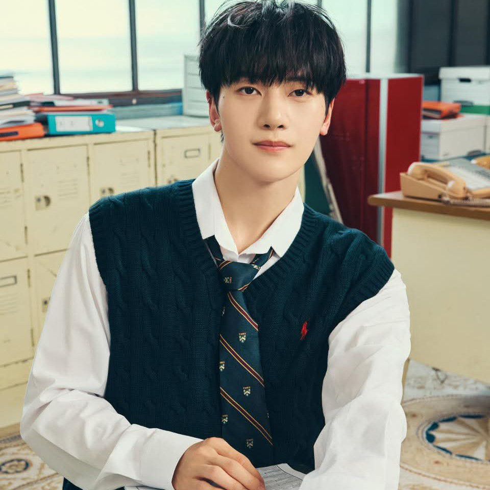 Recent activity shot of Seok Matthew (ZEROBASEONE)