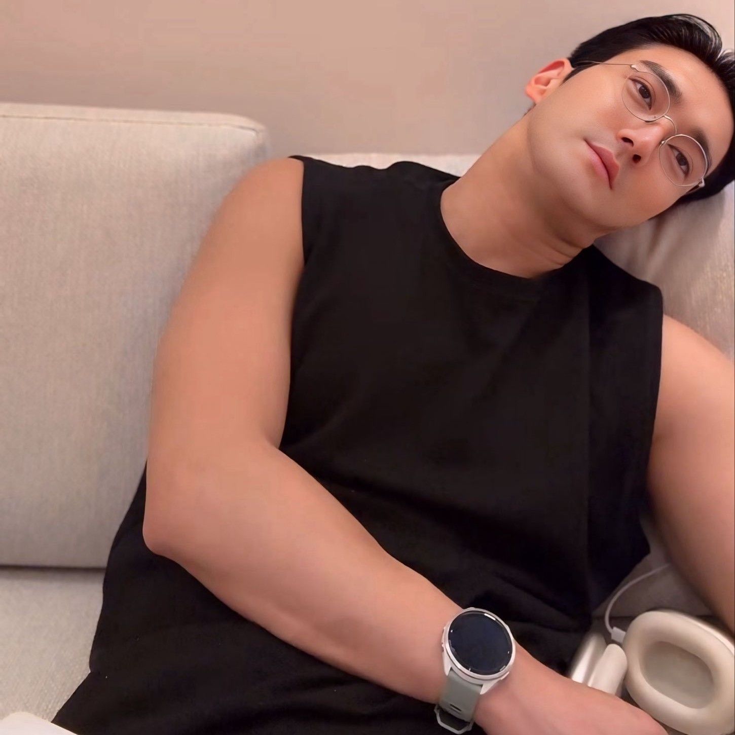 Recent activity shot of Siwon (Super Junior)