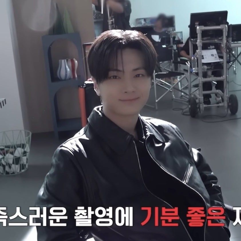 Latest photo of Jay (ENHYPEN)