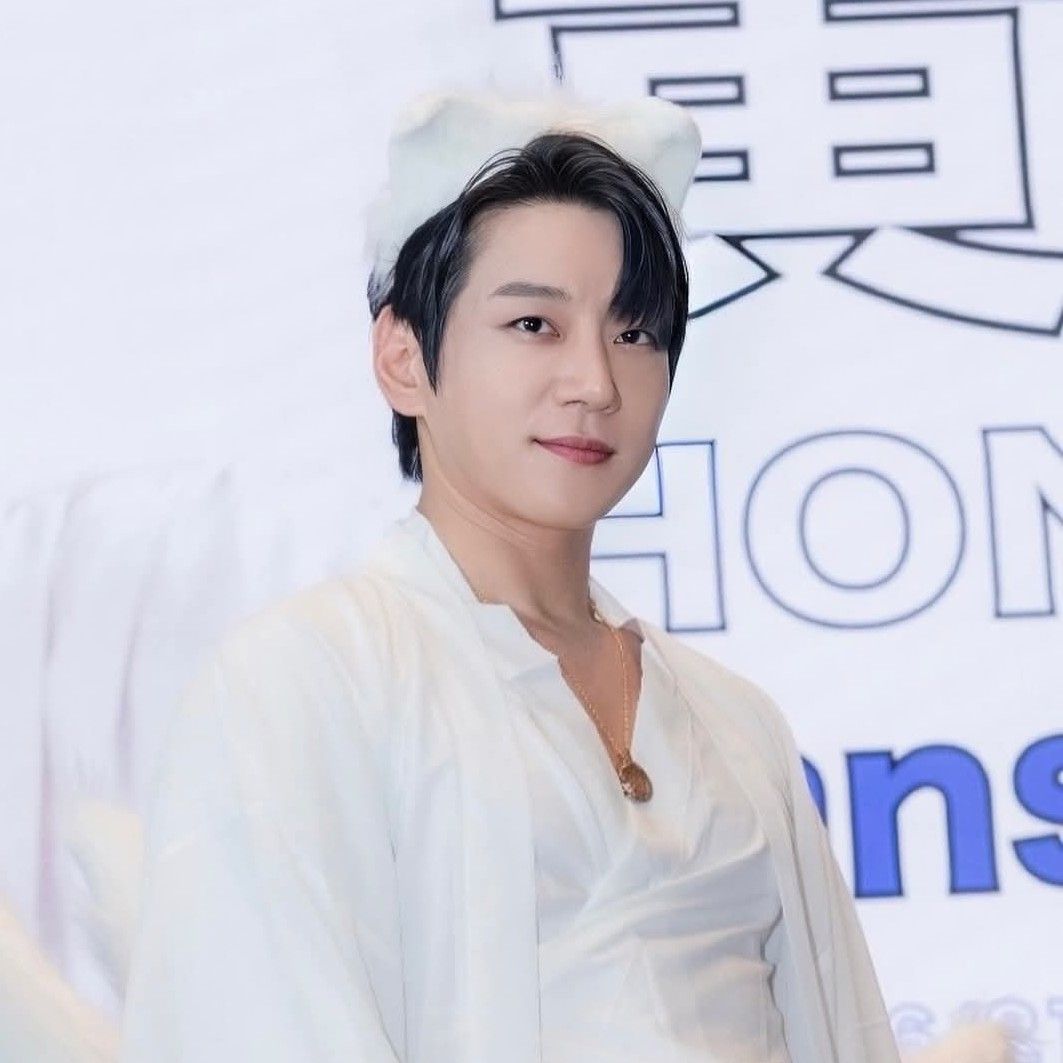 Latest photo of Hwang Chiyeol