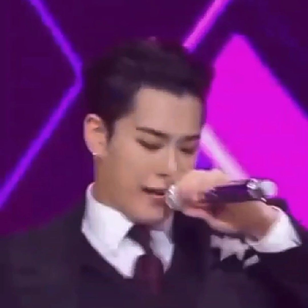 A moment captured by Moonbin (ASTRO)'s fan