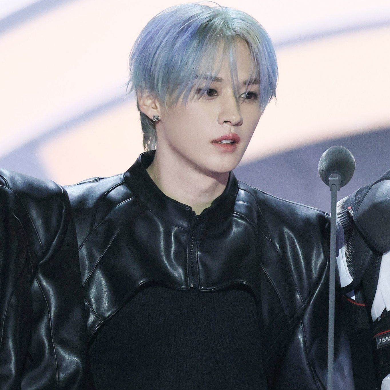 A moment captured by Lee Know (Stray Kids)'s fan