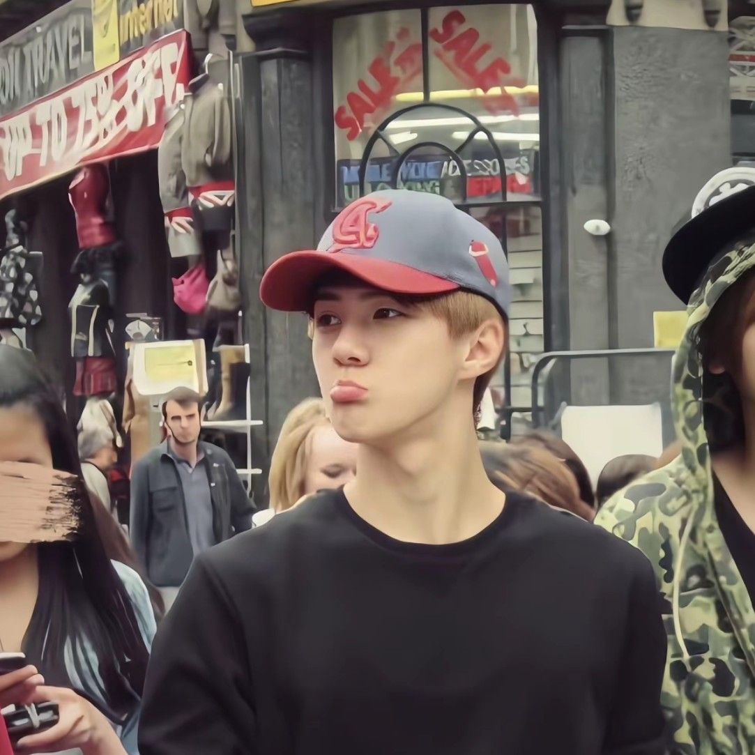 Latest photo of Sehun (EXO)