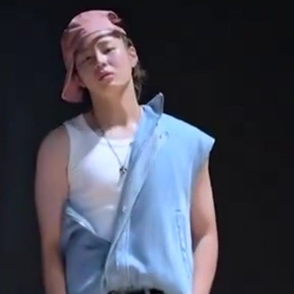 Recent activity shot of Ha Sungwoon