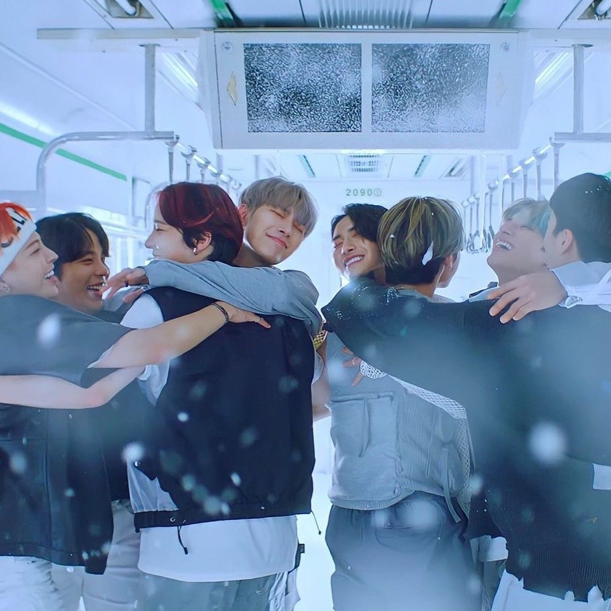 에이티즈의 비하인드 컷