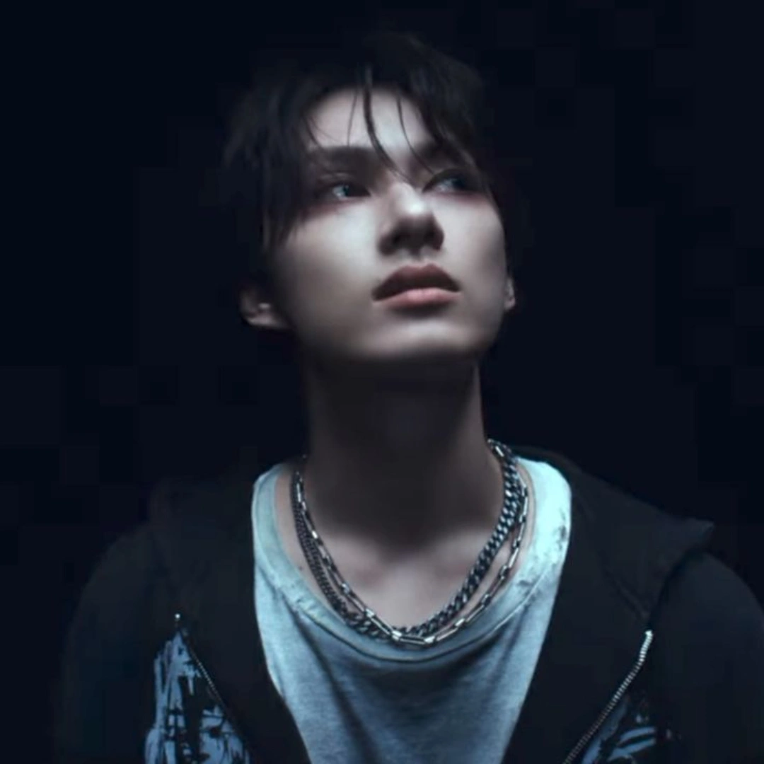 Latest photo of Jun (SEVENTEEN)
